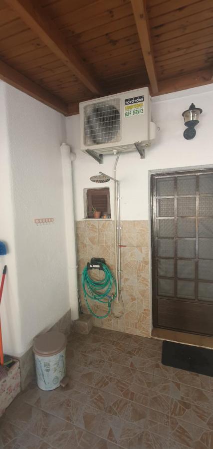 Adorable 2 Floors Two Bedroom Vacation Maisonette 尼坡帝 外观 照片